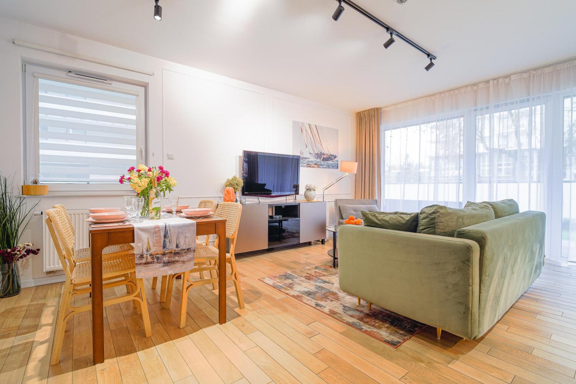 Lulu Apartments - Pod Masztami - Apartament Dwupokojowy - Basen Silownia Parking Kołobrzeg Exteriör bild